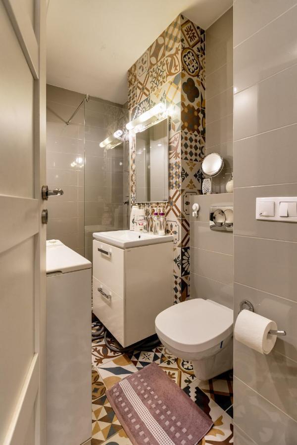 Cool Opera Apartment